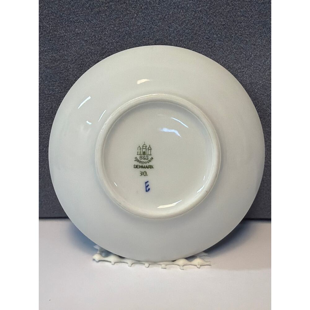 VTG Bing & Grondahl B&G Christmas Rose 4 1/4" Trinket Dish Jewelry Tray Ashtray - Picture 2 of 5